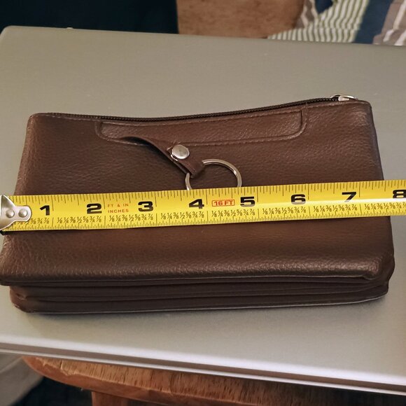 Lot of Three Womens Wallets - Picture 15 of 15